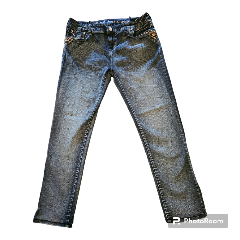 Sweet Look Premium Trendy Deniun Jeans Womans Size 15- Peakaboo Cheatah Print